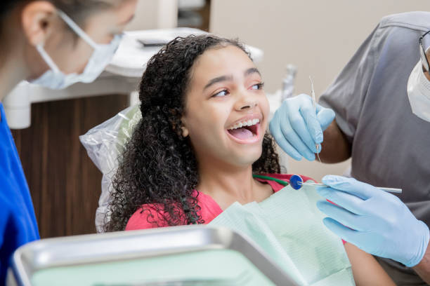 Best Emergency Tooth Extraction in Watergate, FL